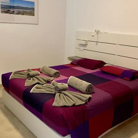 Villa 64, Vista Lobos, Private Heated Pool X Jacuzzi, Playa Blanca (Lanzarote)