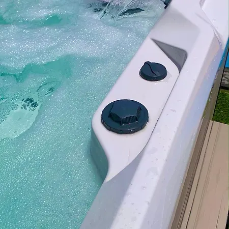 Βίλα 64, Vista Lobos, Private Heated Pool X Jacuzzi,