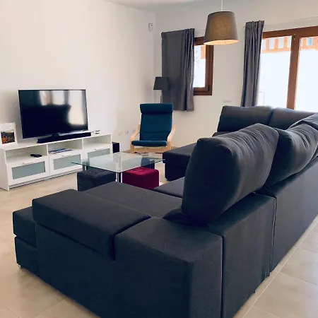 64, Vista Lobos, Private Heated Pool X Jacuzzi, Playa Blanca (Lanzarote)