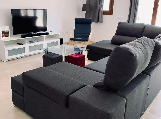 Villa 64, Vista Lobos, Private Heated Pool X Jacuzzi, Playa Blanca (Lanzarote)