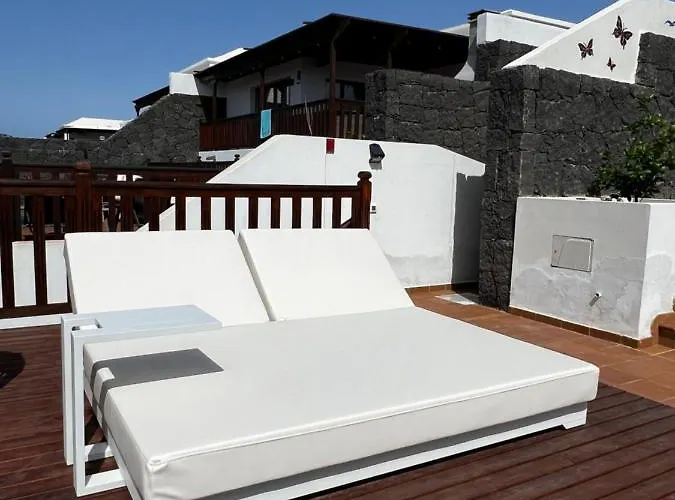 64, Vista Lobos, Private Heated Pool X Jacuzzi, Playa Blanca (Lanzarote)